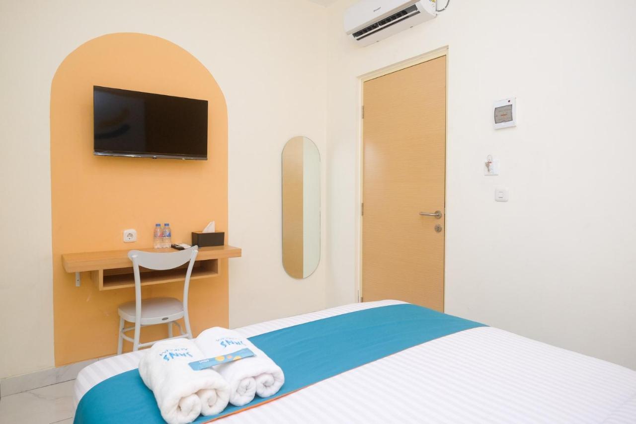 Sans Hotel Aurum Majapahit Semarang Exterior foto